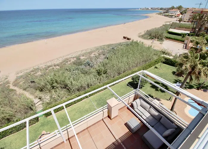 Atico Frontal Al Mar Con Piscina Privada By Homeprive