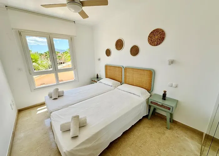 公寓 Atico Frontal Al Mar Con Piscina Privada By Homeprive