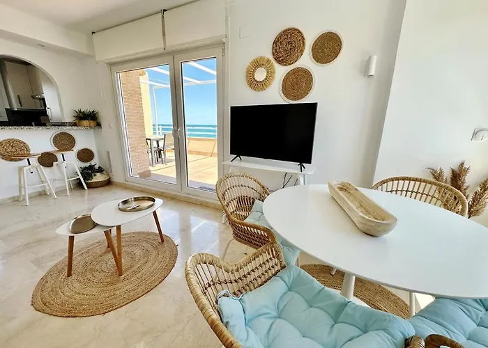 Atico Frontal Al Mar Con Piscina Privada By Homeprive Апартаменти